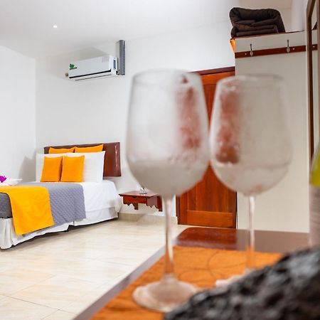 La Zayapa Hotel Puerto Baquerizo Moreno Eksteriør billede